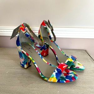 Worthington, pink multi color heeled sandals, size 7